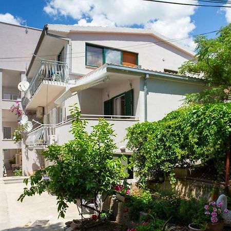 Apartman Pjero 3+2 Макарска Экстерьер фото