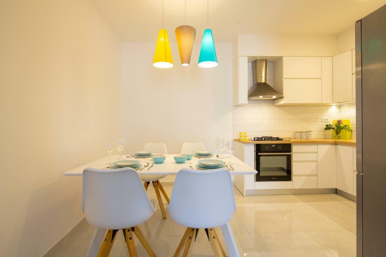 Apartman Pjero 3+2 Макарска Экстерьер фото