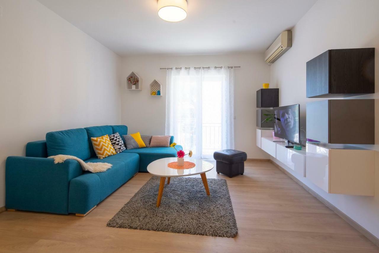Apartman Pjero 3+2 Макарска Экстерьер фото